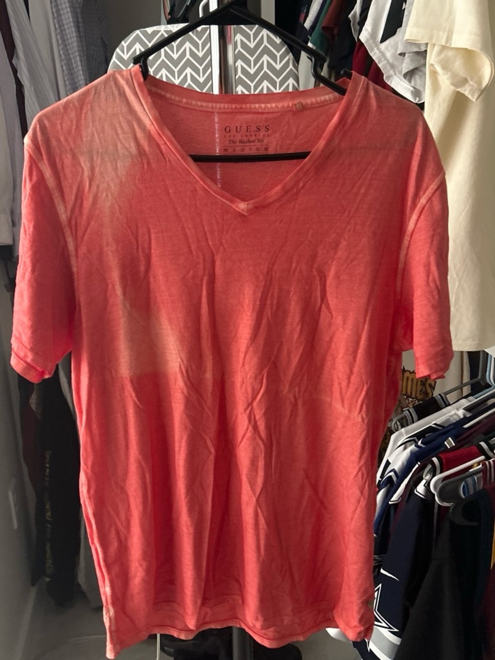 GUESS Men's Coral V-Neck Short Sleeve Tee